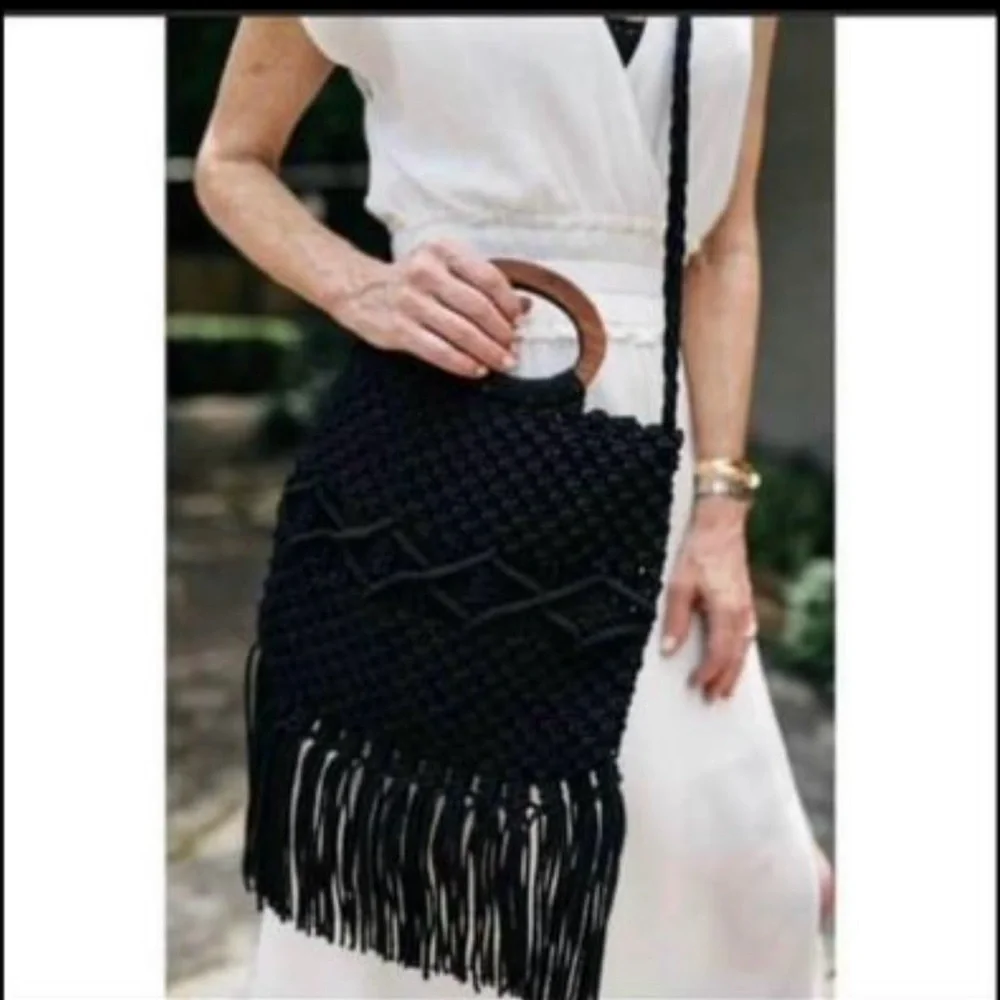 Danielle Nicole macrame crossbody bag - Picture 4 of 5